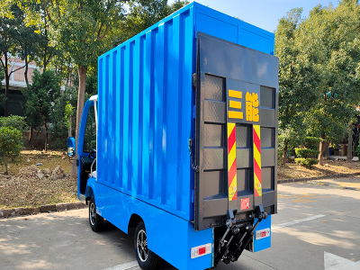 華鍇2座帶升降尾板電動貨車