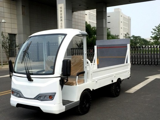 帶升降尾板電動貨車