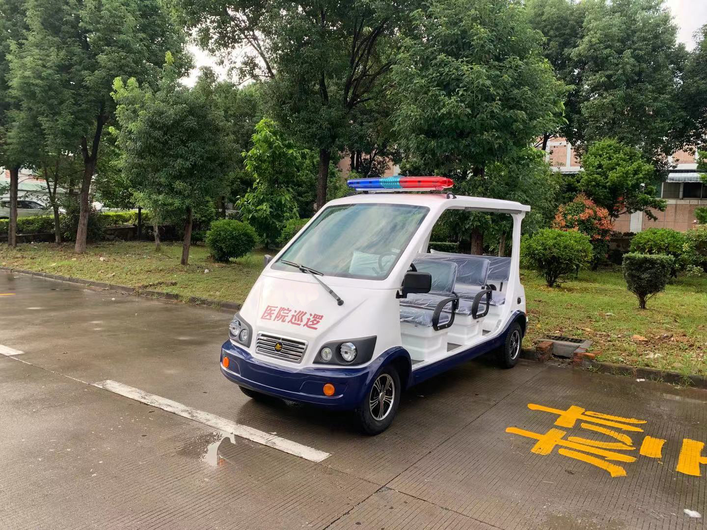 華鍇8座電動醫院巡邏車