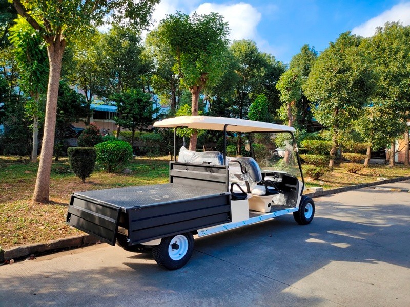 4座電動高爾夫貨車
