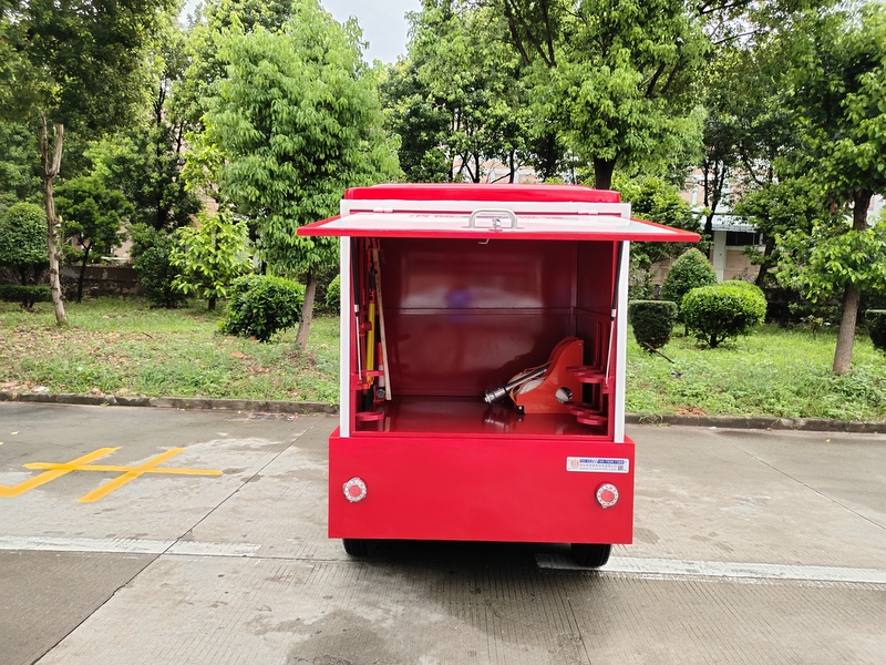 5座電動消防車