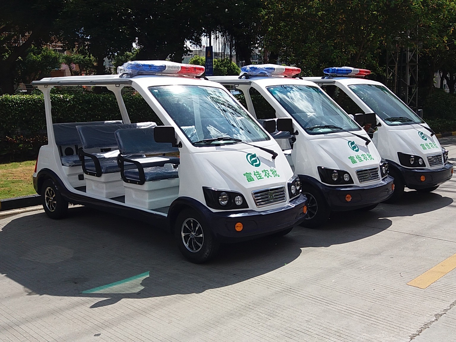 華鍇電動巡邏車在城市治安中的應用