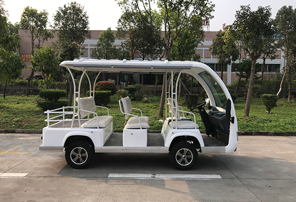 8座位電動觀光車
