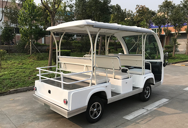 8座位電動觀光車
