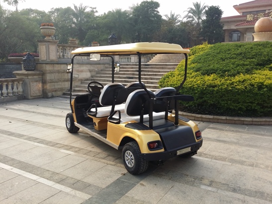 4座電動高爾夫球車
